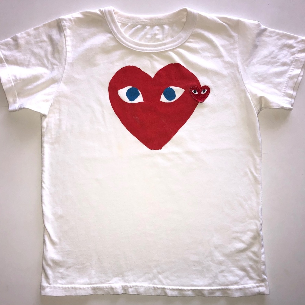 Comme de Garçons Play Classic Tee! Great condition!